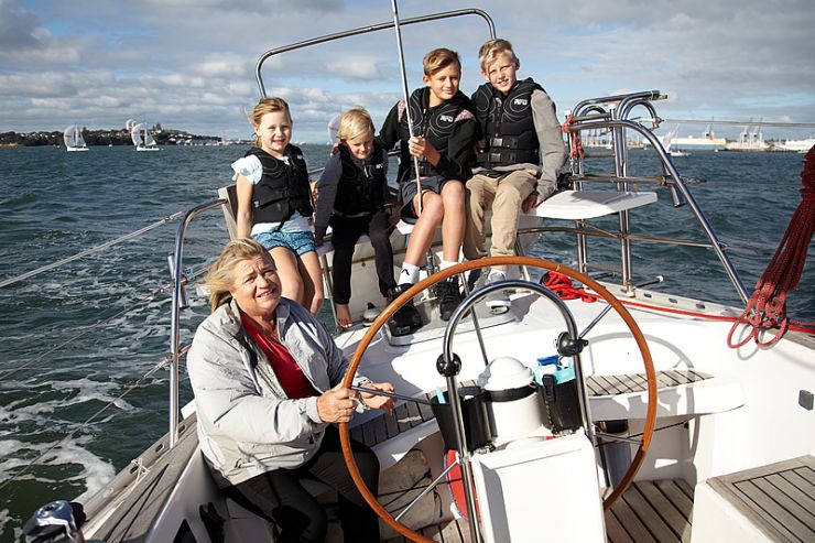 blog sailing with kids.jpg